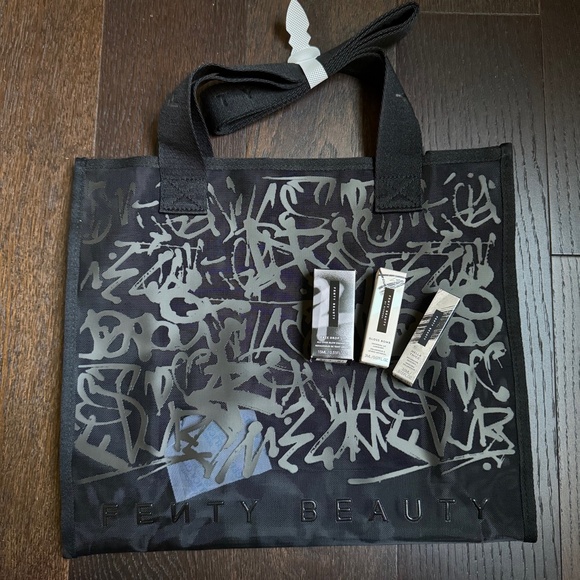 Fenty Beauty Graffiti Mesh Tote Bag with Fenty Beauty Samples